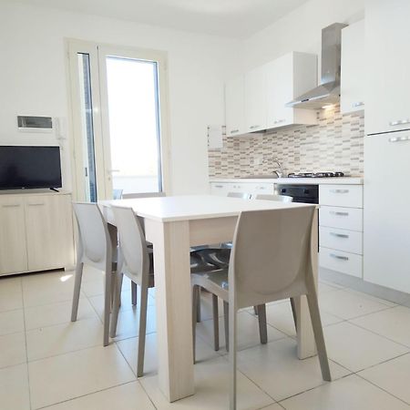 App Girasole 1A 300 Metri Dal Mare In Salento Apartment ตอร์เร ซาน จิโอวานนิ อูเจนโต ภายนอก รูปภาพ