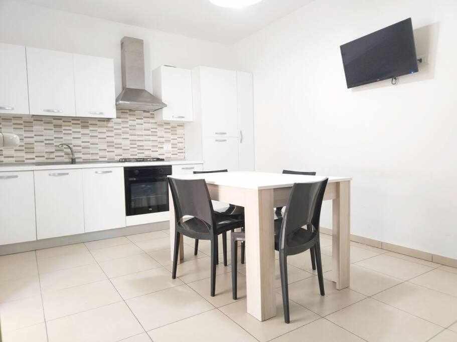 App Girasole 1A 300 Metri Dal Mare In Salento Apartment ตอร์เร ซาน จิโอวานนิ อูเจนโต ภายนอก รูปภาพ